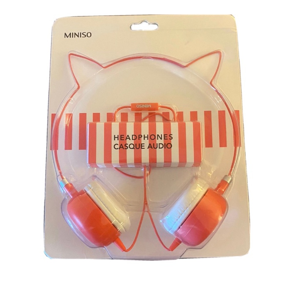 Cute red and white wired cat headphones ! ♡♡